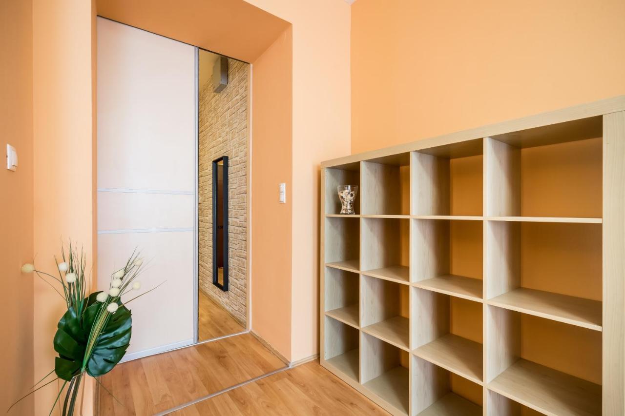 Central Premier Apartment Budapest Esterno foto